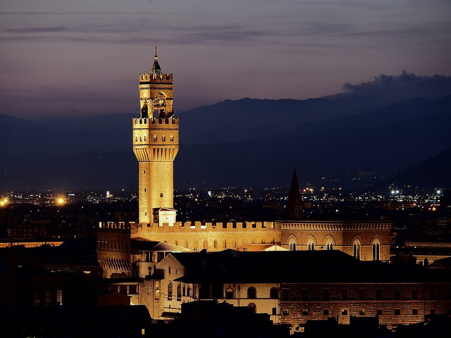 Palazzo Vecchio at night with the 94-metre Torre di Arnolfo illuminated