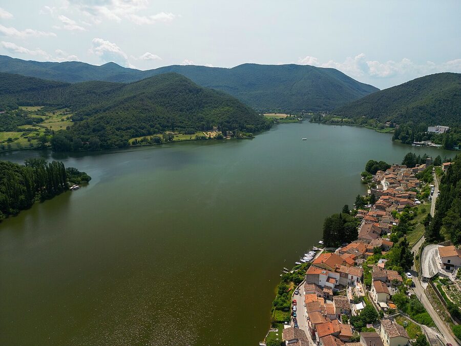 Lago di Piediluco with the village along the shore